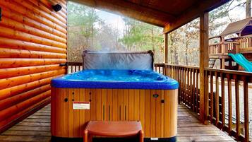 Bain à remous extérieur