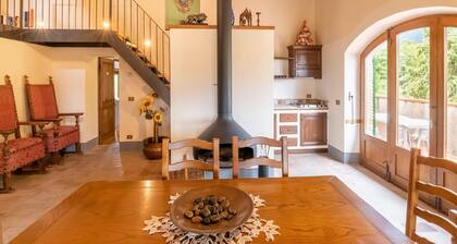 Historisches Bauernhaus mit Schwimmbad