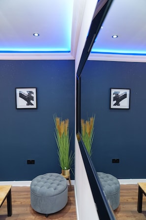 高级独立别墅, 独立浴室 (2 Bedroom House ) | 酒廊