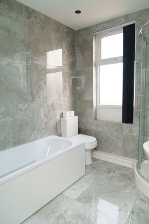 Superior House, Ensuite (2 Bedroom House ) | Bathroom