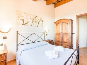 2 bedrooms, WiFi