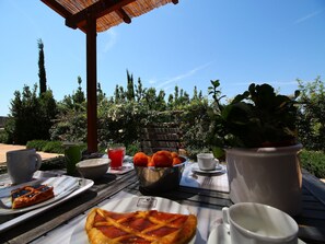 Outdoor dining - Farmhouse near Montalto di Castro beaches (Montalto di Castro)