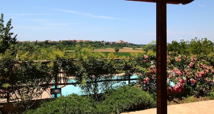 Farmhouse in Montalto near Sandy Beaches