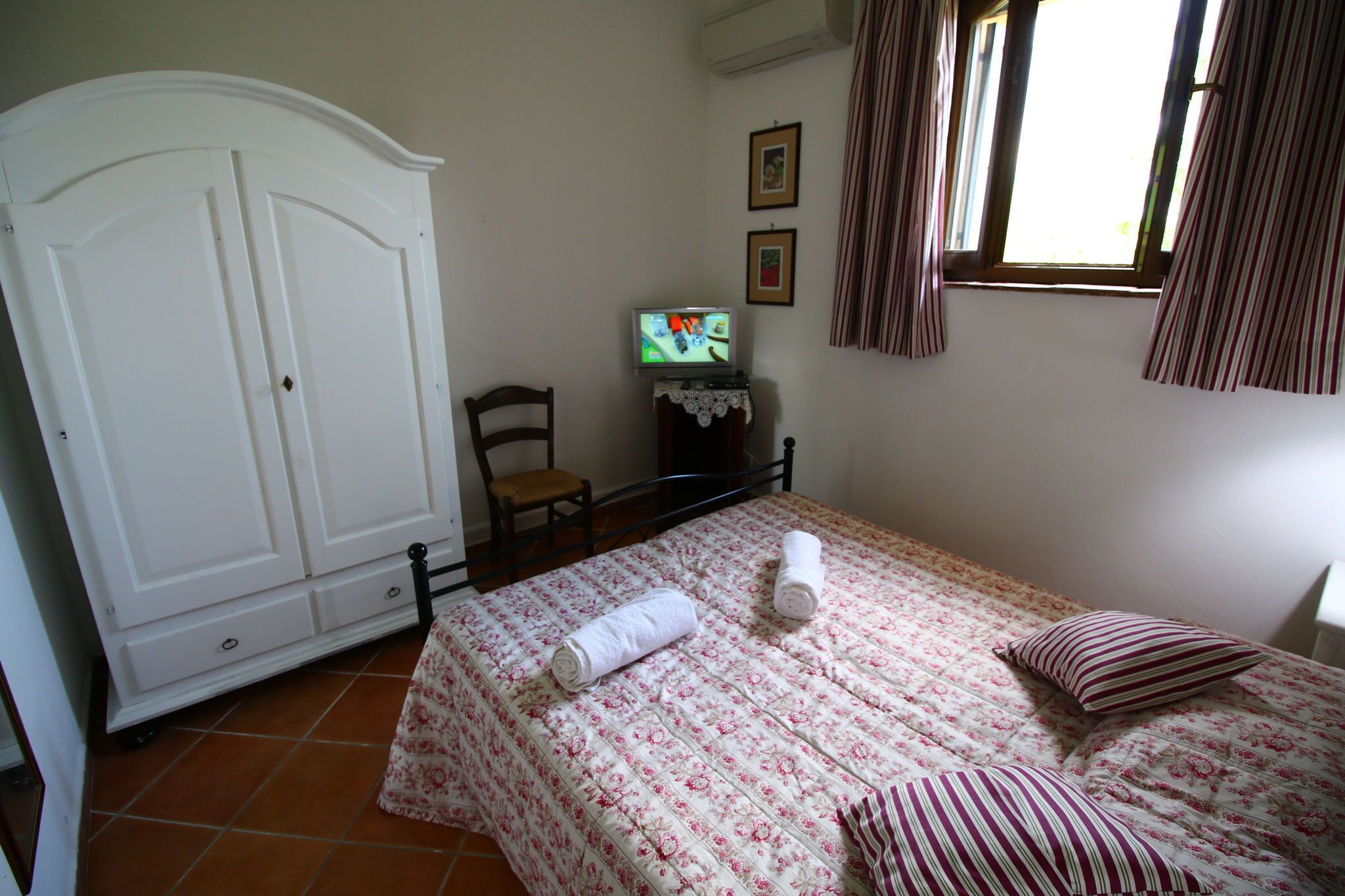 Cosy holiday home in Selci with swimming pool