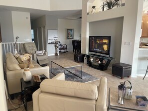 Smart TV, DVD player, books, stereo