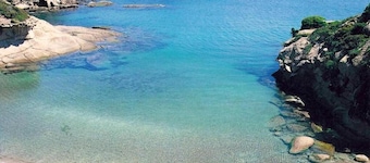 Relaxing Bosa Stay with Veranda