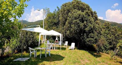 Holiday Home in Sesta Godano near Lake