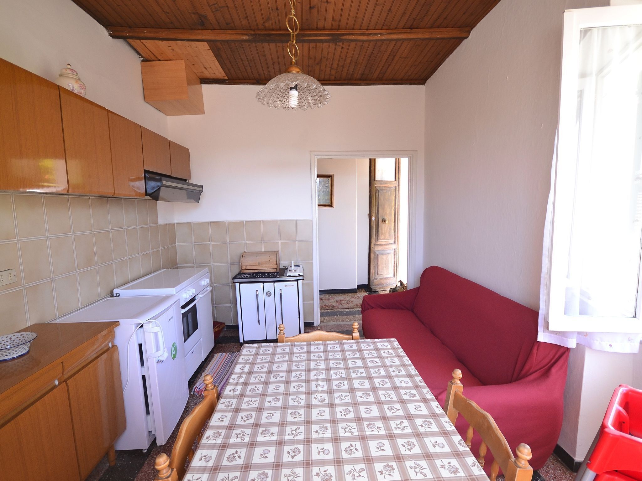 Hilltop Holiday Home in Sesta Godano with Balcony & Parking
