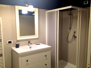 Shower, bidet