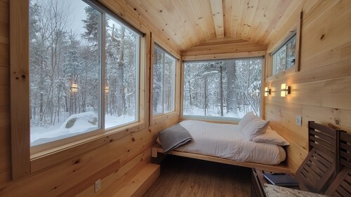 Trailside Stays - Tiny House in the Woods-Escape to Nature. Blue Jay