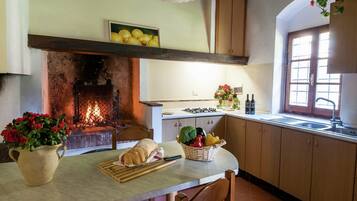 Kühlschrank, Hochstuhl