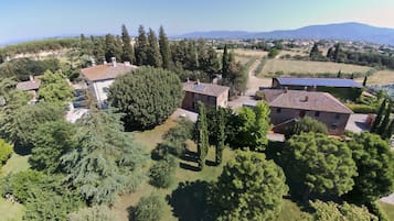 Esterni