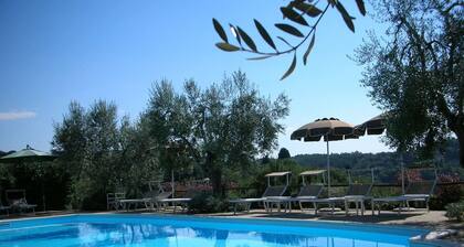 Farmhouse in Tuscany near San Gimignano