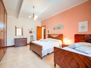 3 bedrooms, WiFi