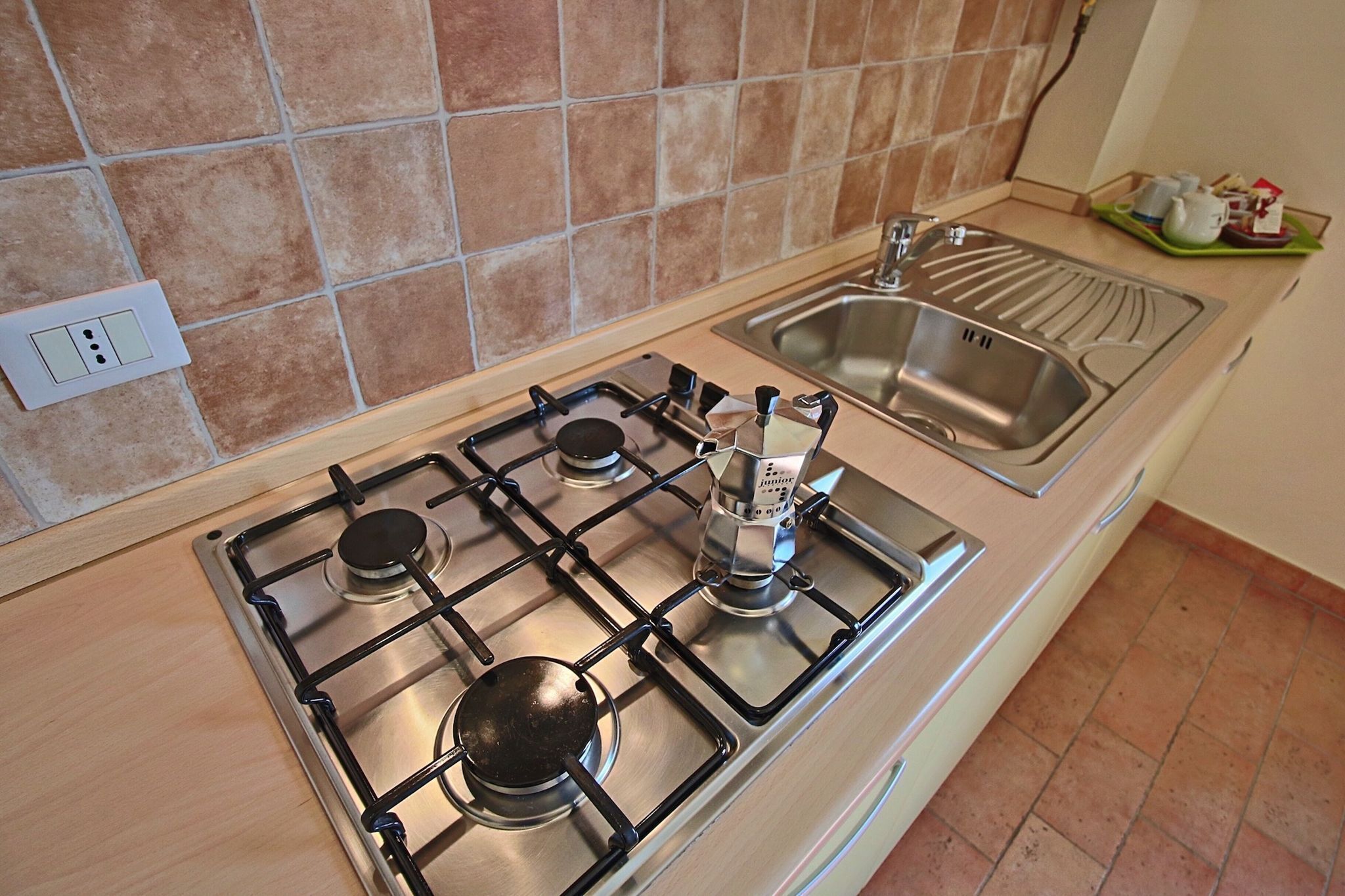 Flat with swimming pool, garden, BBQ and parking