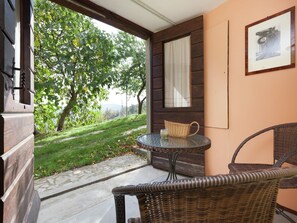 Outdoor dining - Farmhouse in Apecchio with Pool & Spa (Apecchio)