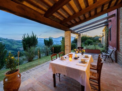 Scenic Stay in Le Marche