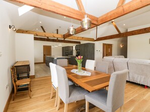 Cottage | Interior - The Old Dairy (Wokingham)