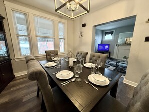 Dining - Gem house in the Pittsburgh suburbs (Pittsburgh)