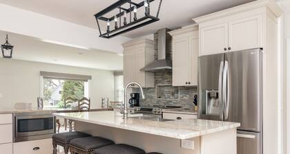 Historic quaint property. Enjoy a day at the beach then a dip in pool and relax.