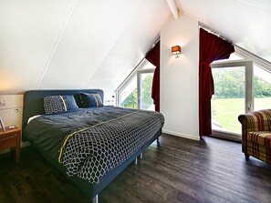 4 bedrooms, WiFi - Chalet in Reutum with Sauna and Nature (Reutum-Weerselo)