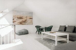 Smart TV - Vacation homes island Usedom house Diego 9 -view of the Achterwasser- sauna whirlpool (Lütow)