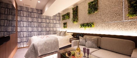 Executive Double Room | Soundproofing, free WiFi, bed sheets