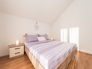 4 室のベッドルーム、WiFi