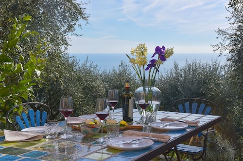 Peaceful Villa Stay in Rapallo