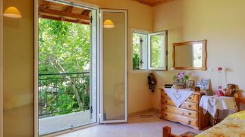 4 bedrooms