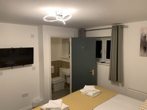 2 bedrooms