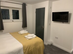 2 bedrooms