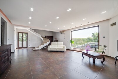 Villa in Nissoria with Private Pool