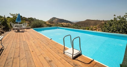 Villa à Nissoria avec piscine privée