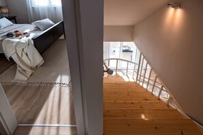4 chambres, fer et planche à repasser, accès Internet