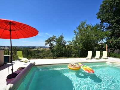 Mansion in Cuzy with Shared Pool