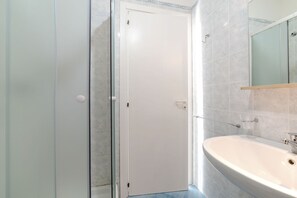 Douche, bidet