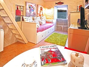 1 bedroom, iron/ironing board, WiFi
