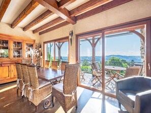 Dining - Stone house with pool and garden (Altillac)