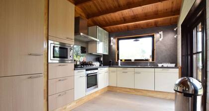 Renovated chalet near Durbuy