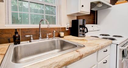 ⫷1 BD/1 Bath⫷Tiny Magnolia Retreat⫷⫸Near TTU⫸