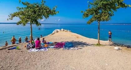 Seaside Bliss in Mandre