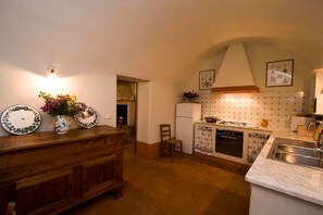 Refrigerador, horno, placa de cocina, lavavajillas