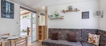 Mobile Home in Saint-Jean near Beach & Pool