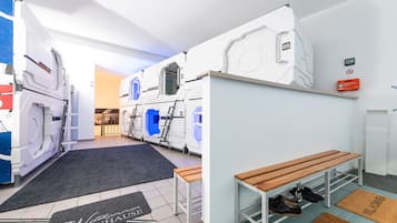 Single Room | Ruang tamu
