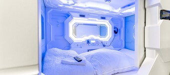 Space Homes Hostel - Inner City