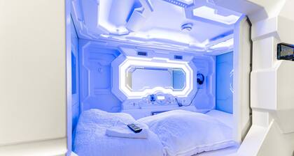 Space Homes Hostel - Inner City