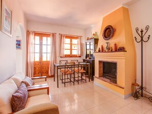 Televisor i llar de foc