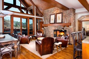 Interior - Bachelor Gulch Village (Avon)