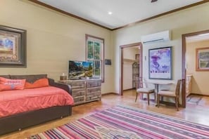 1 Schlafzimmer, Bügeleisen/Bügelbrett, Reisekinderbett, WLAN